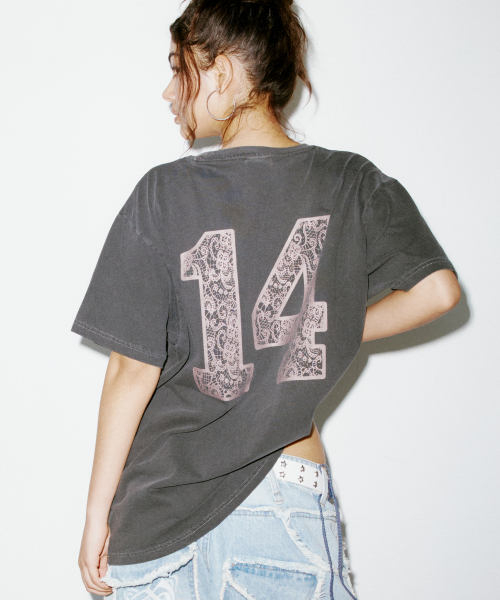 LACE LOGO TEE CHARCOAL
