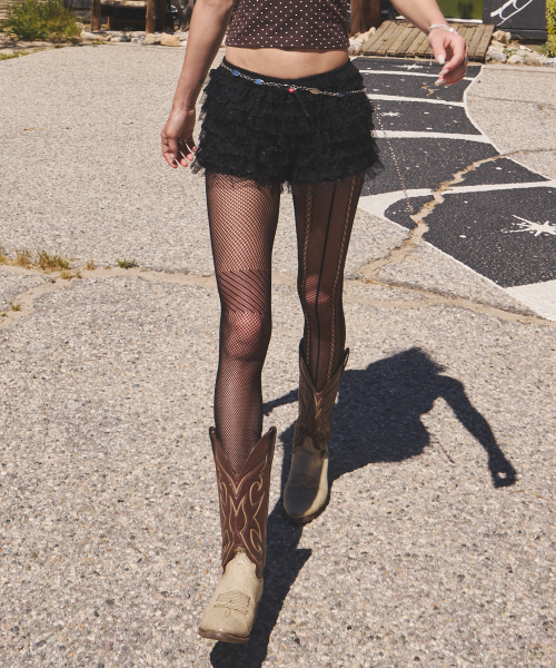 TIERED LACE RUFFLE SHORTS BLACK