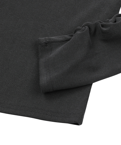 ZEND HEART PATCH HENRY NECK UNBALANCE LONG SLEEVE T