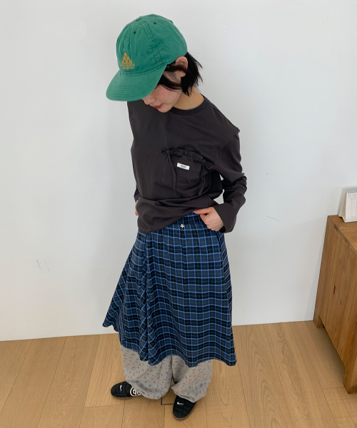 SHIRRING MINI POCKET LONG SLEEVE T SHIRT CHARCOAL