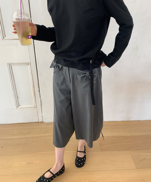 RIBBON POCKET SHIRRING BERMUDA PANTS GREY