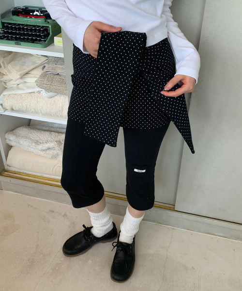 DOT WRAP CAPRI PANTS BLACK