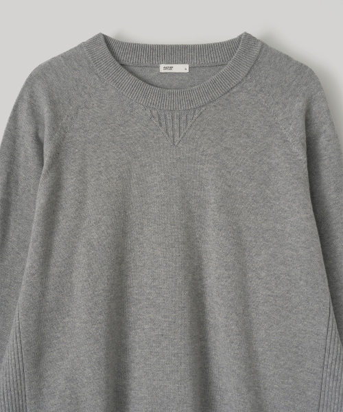 W. Whole Garment Crew-Neck Knit (Heather Gray)