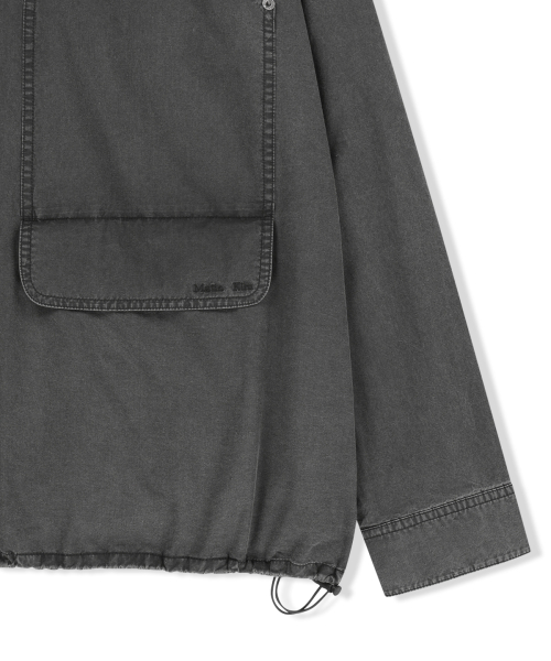 WASHED COTTON DRAWSTRING SHIRT IN CHARCOAL