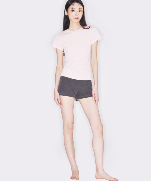 ESSENTIAL TEE