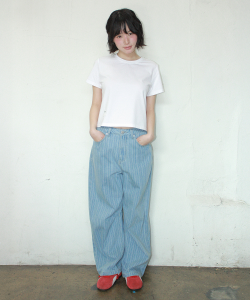 MINI LABEL CROP SHORT SLEEVE WHITE
