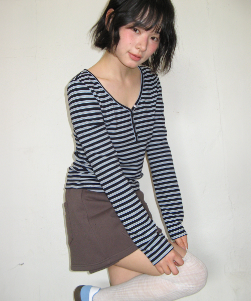 MULTI STRIPE V NECK LONG SLEEVE NAVY