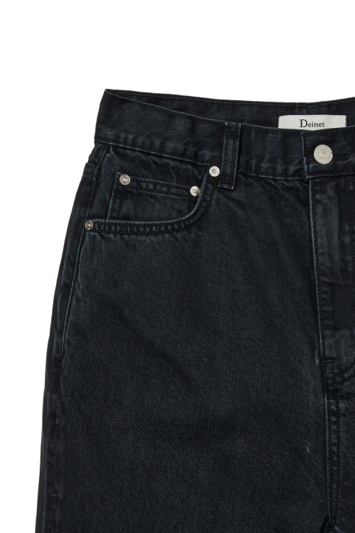 STRAIGHT DENIM PANTS IN BLACK