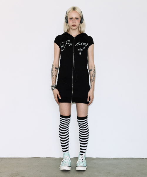 HOTFIX PUFF SLEEVE HOOD ONE-PIECE (BLACK) F26QD139