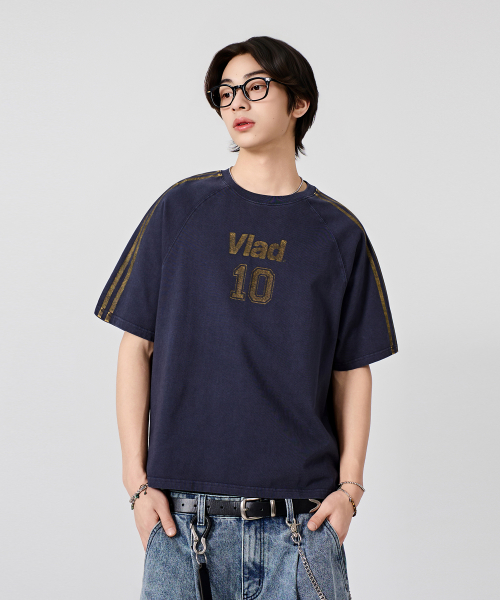VLAD VTG TRACK ARTWORK SHORT SLEEVE T-SHIRT_PIGMENT NAVY