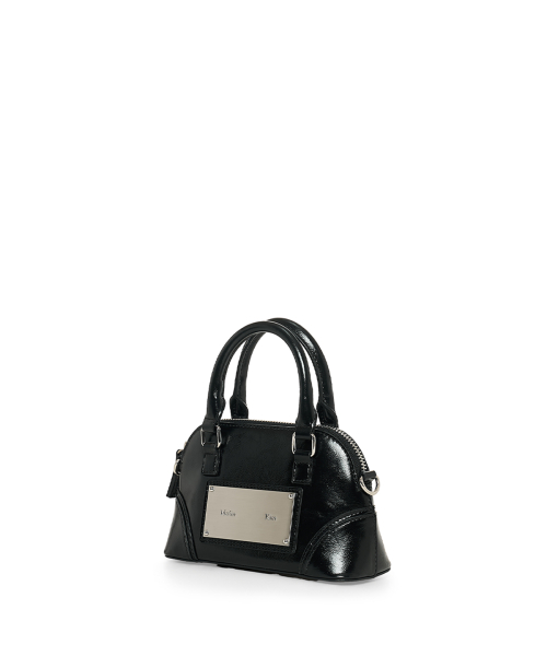 CURVE ZIP MINI BAG IN BLACK