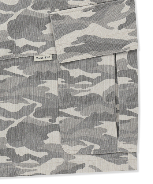 CAMOUFLAGE CARGO BERMUDA PANTS FOR MEN IN GREY