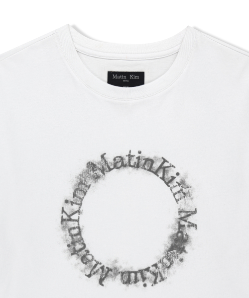 MATIN KIM CIRCLE LOGO TOP FOR MEN IN WHITE