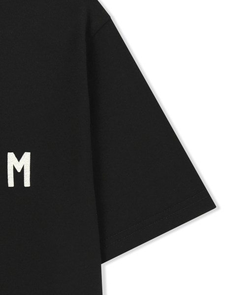 APPLIQUE FELT LOGO TOP IN BLACK