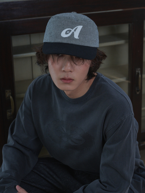 Two Tone Houndstooth Pillbox Cap (Black)