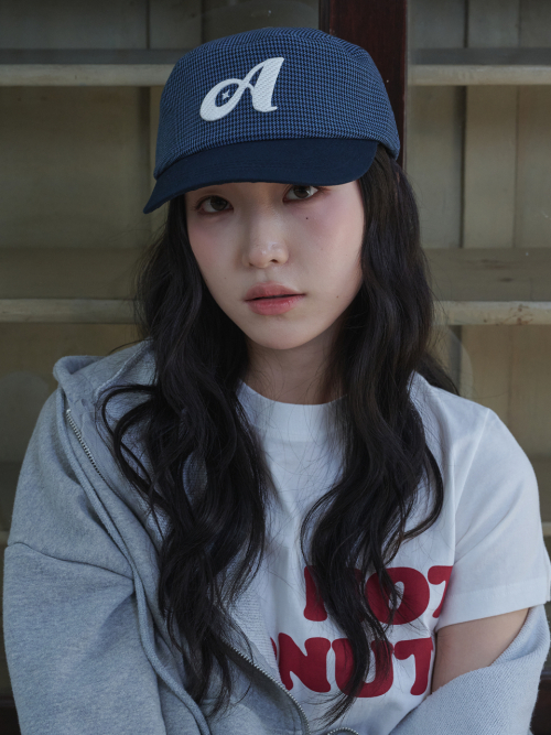 Two Tone Houndstooth Pillbox Cap (Navy)
