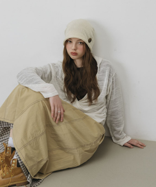 BUTTON ROLL UP BEANIE HAT_IVORY