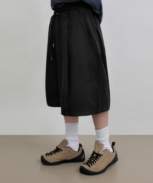 © EVERYONE’S COOLMAX® FABRIC ONE-TUCK SWEAT HALF PANTS_3 COLOR