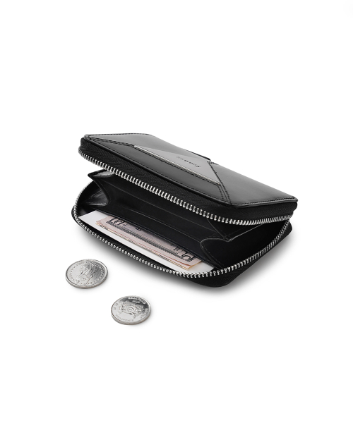 TRIANGLE PATCH POCKET - BLACK