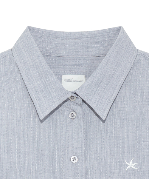 (w)TCM mini logo textured half shirt (blue grey)