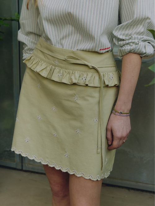 Lace Punching Mini Skirt MU2633SK304M