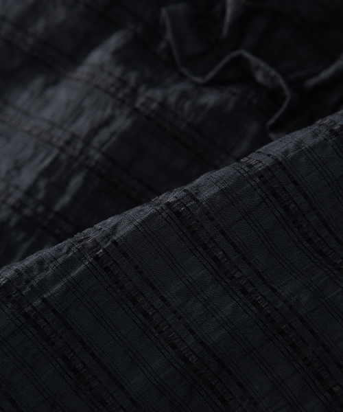 BERRY FRILL SKIRT / CHARCOAL