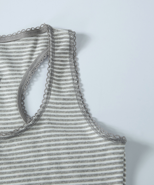RIPPLE STRIPE SLEEVELESS / GRAY