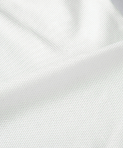 STILL SLEEVELESS / WHITE