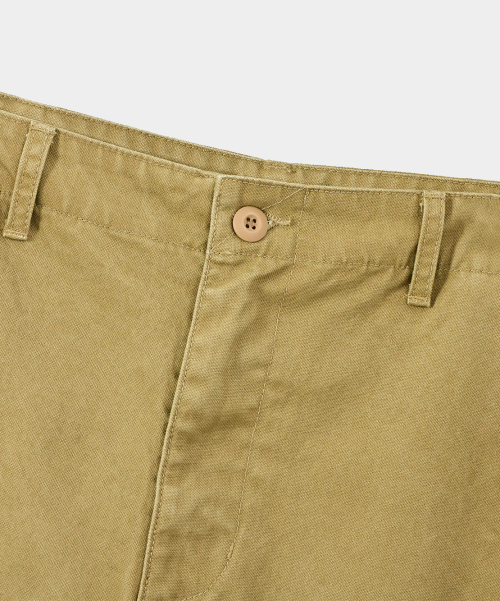 © EVERYONE’S CURVED CHINO PANTS_HALF 4 COLOR