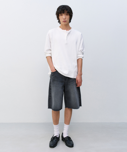 Distressed Denim Shorts BLACK