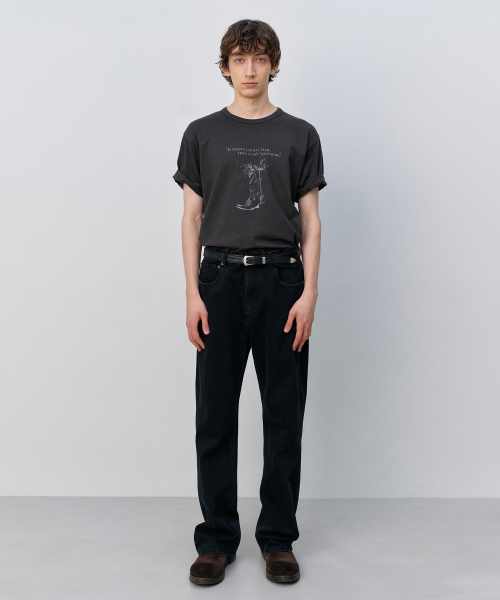 Western Boots Graphic T-Shirt VINTAGE BLACK