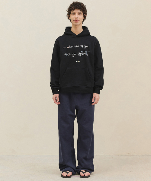 Captivate Hoodie / Black
