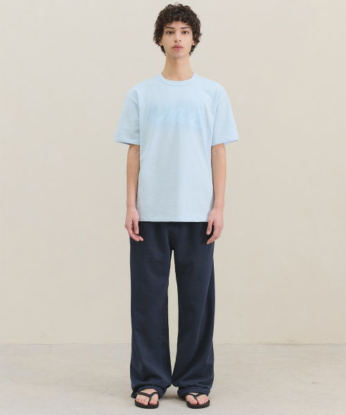 Essence T-shirt / Sky Blue