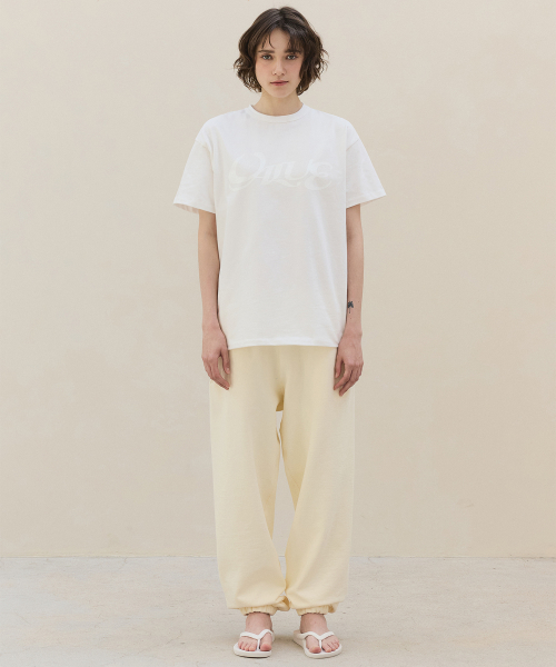 Essence T-shirt / White