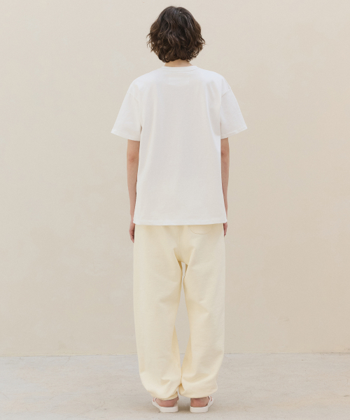 Essence T-shirt / White