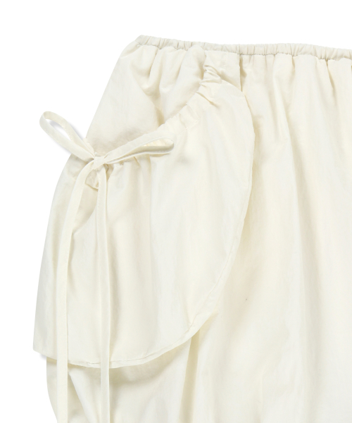 STRAP DETAIL BALLON SKIRT IN IVORY