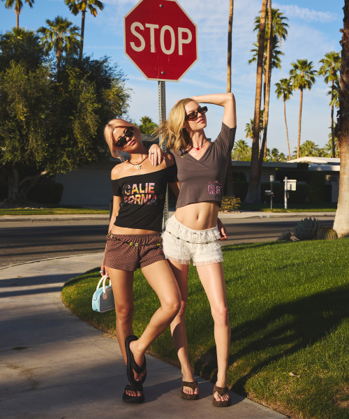 SUNSET RAW EDGE OFF SHOULDER T-SHIRT BLACK