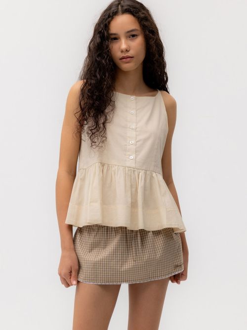 G RUFFLED BUTTON BLOUSE (BEIGE)