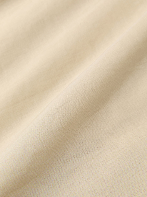 G RUFFLED BUTTON BLOUSE (BEIGE)