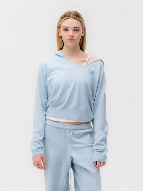 G HUG V-NECK KNIT HOODIE (BABY BLUE)