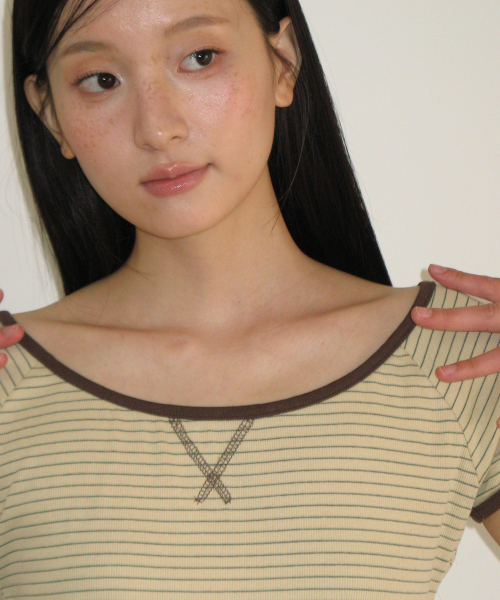 STITCH STRIPE OFF SHOULDER T SHIRT YELLOW