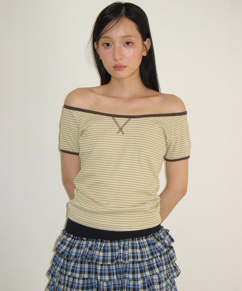 STITCH STRIPE OFF SHOULDER T SHIRT YELLOW