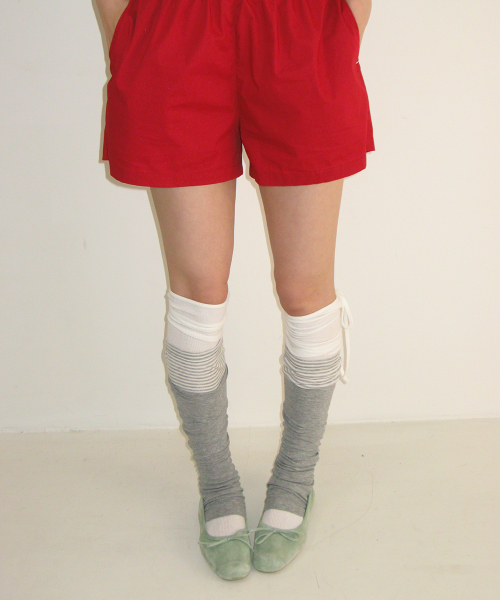 LOGO STRING KNEE SOCKS WHITE
