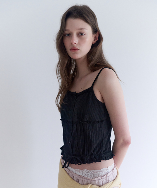 PINTUCK LACE CROP SLEEVELESS BLOUSE BLACK