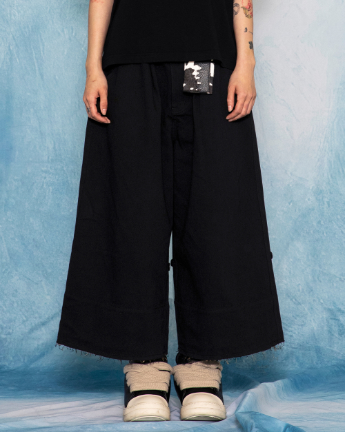 GP190 턴업 가우초 버뮤다 팬츠 (BLACK)