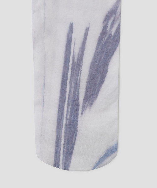 Captured Knee Socks [White]