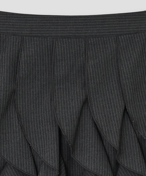 All Over Ruffle Skirt [Charcoal]
