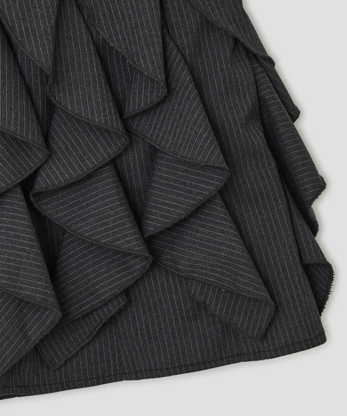 All Over Ruffle Skirt [Charcoal]