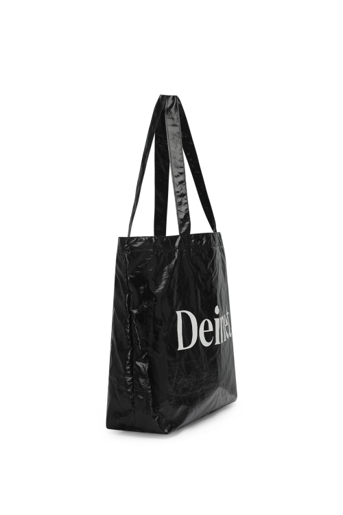 ESSENTIAL LOGO SHOULDER BIG BAG IN BLACK