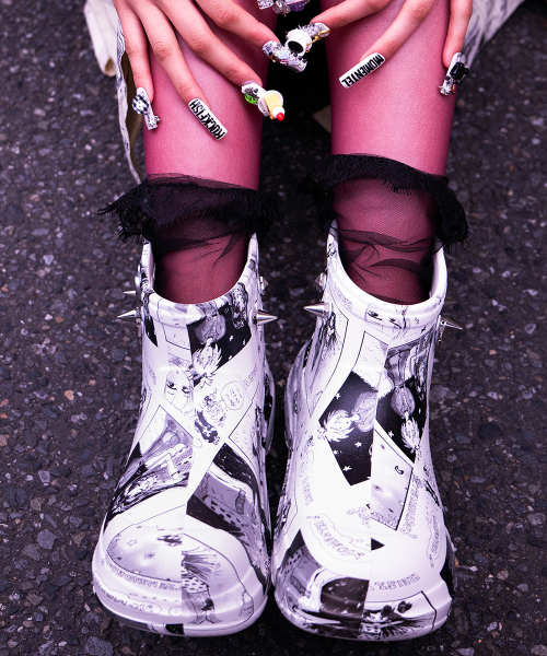 [× MOMENTEL] HAYDEN BOOTS - WHITE